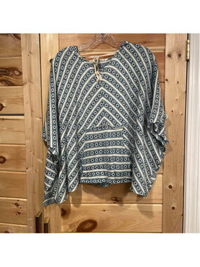 Hippie Laundry Women's Sweater Size Small